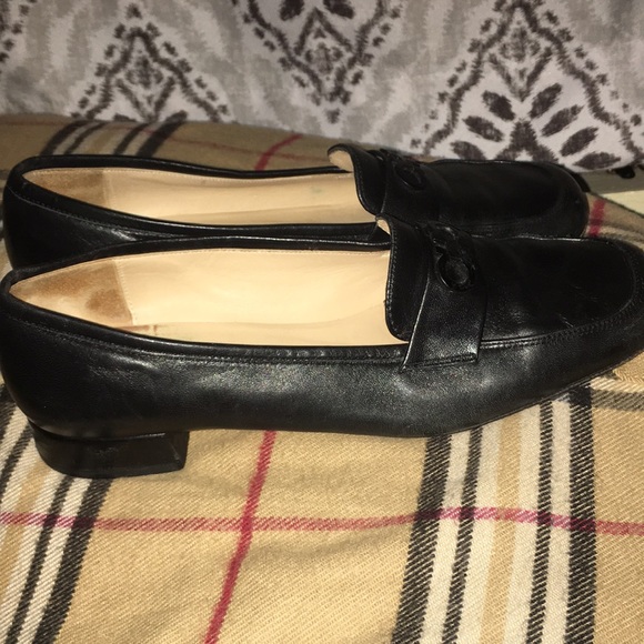 Ferragamo ladies leather shoes 6 and half - Picture 8 of 10
